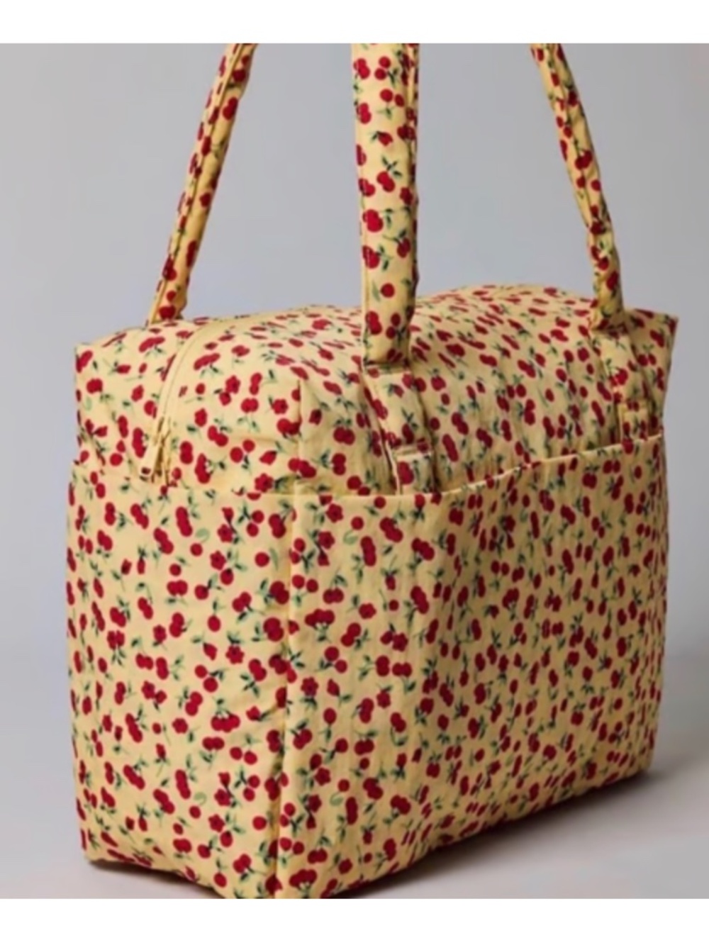 Baggu Small Cloud Carry On - Cherry Land - UO EXCLUSIVE!! - Picture 2 of 4